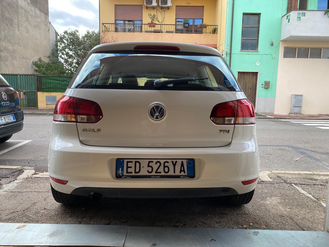 Volkswagen Golf 1.6 TDI DPF 3p. Highline