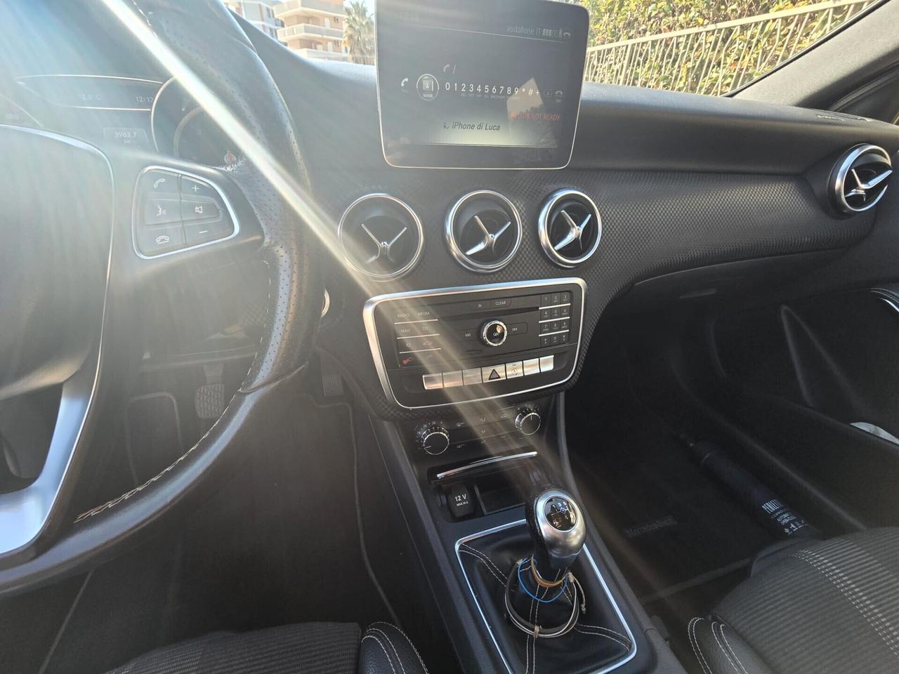 Mercedes-benz A 180 A 180 d Premium