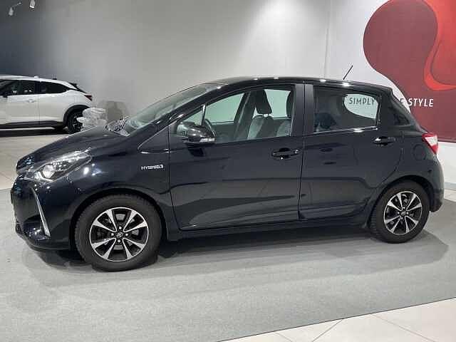 Toyota Yaris 1.5 Hybrid 5 porte Active