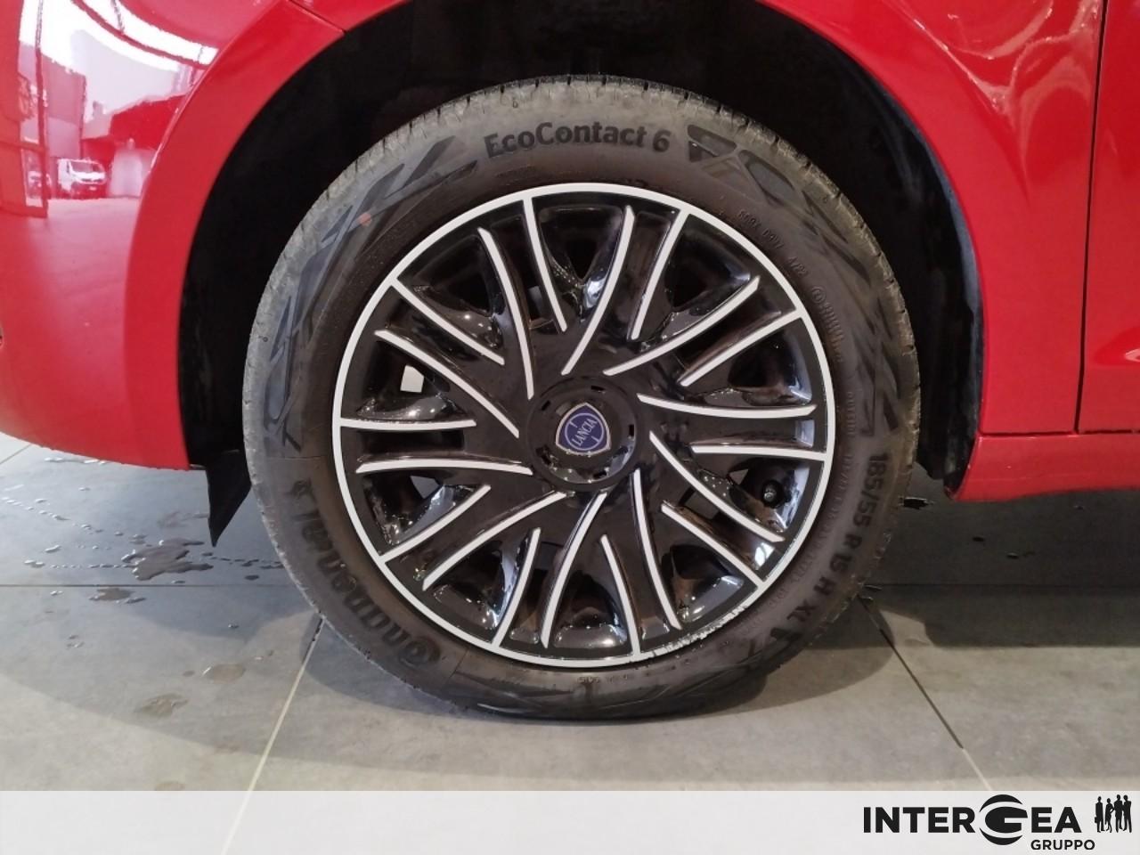 LANCIA Ypsilon 1.0 firefly hybrid Silver Plus s&