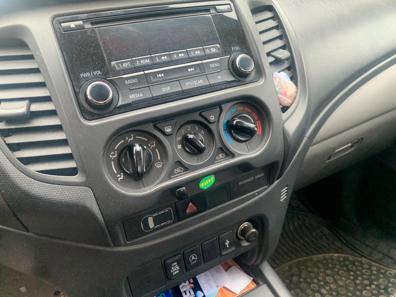 Mitsubishi L200 4 Posti, autoc, tdi 4x4, unico prop, 140000km 2018, tenuto +, tagliandi, cassone lun, accessori