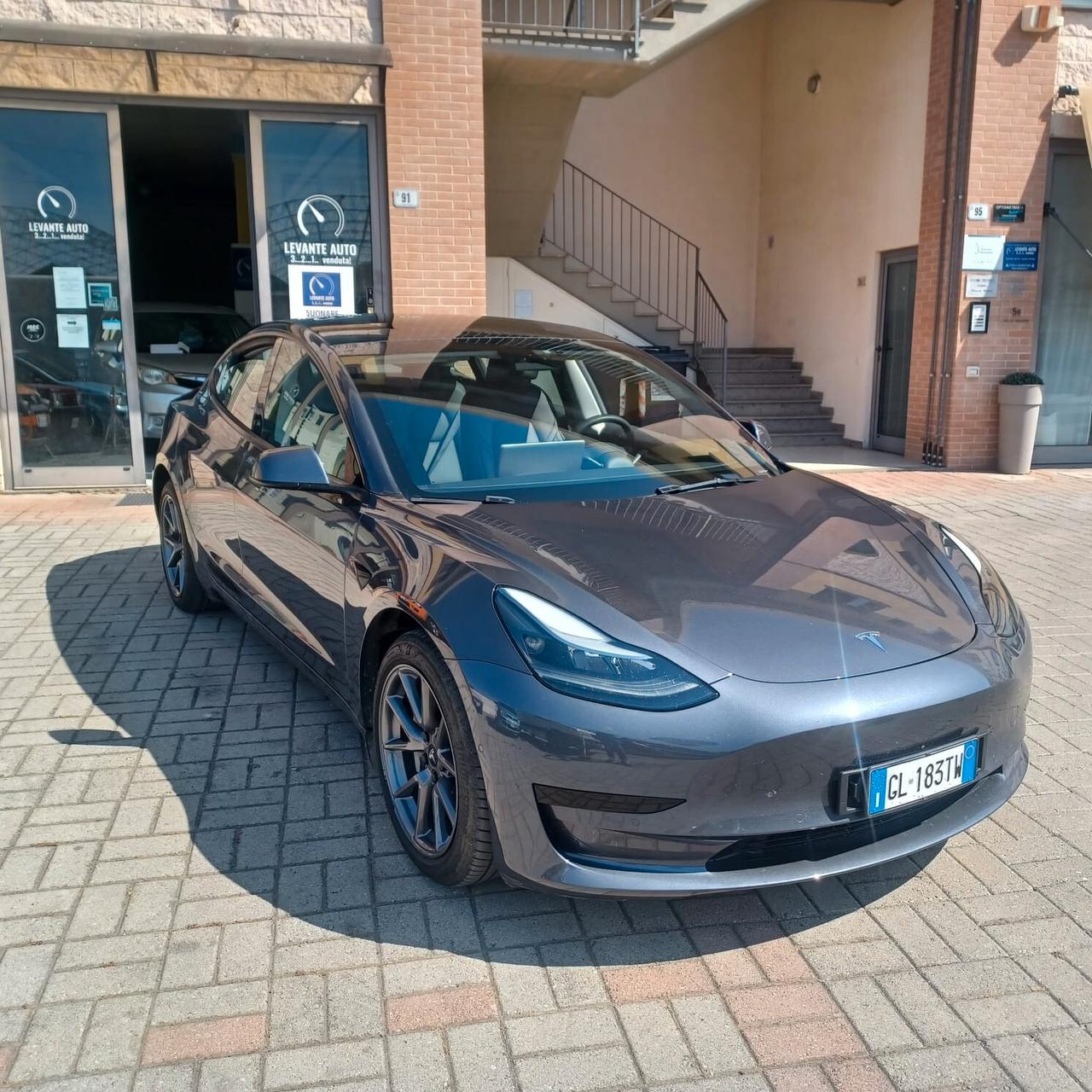58078KM TESLA GANCIO DI TRAINO AUTONOMIA 408KM