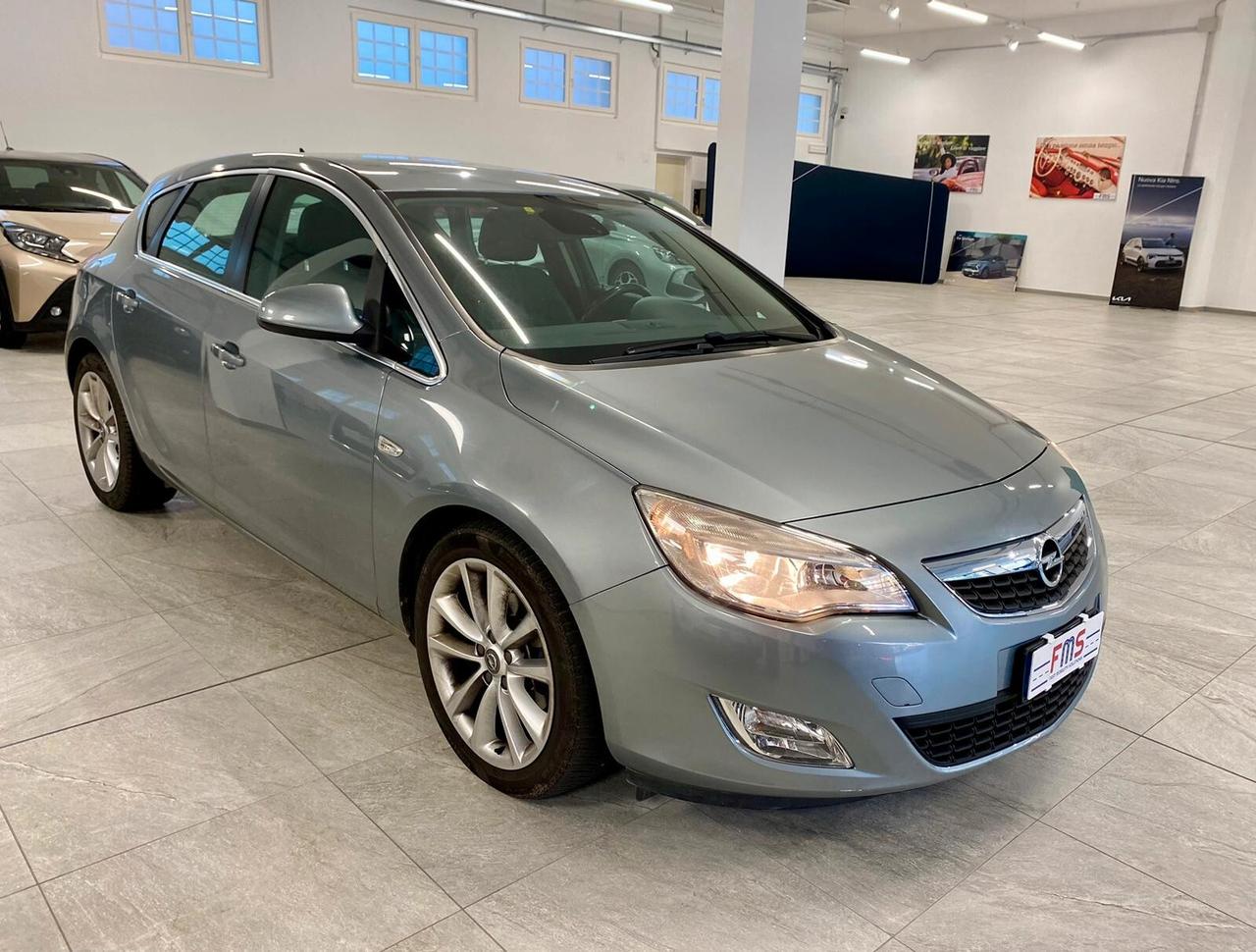 Opel Astra 1.7 CDTI 125CV 5 porte Cosmo