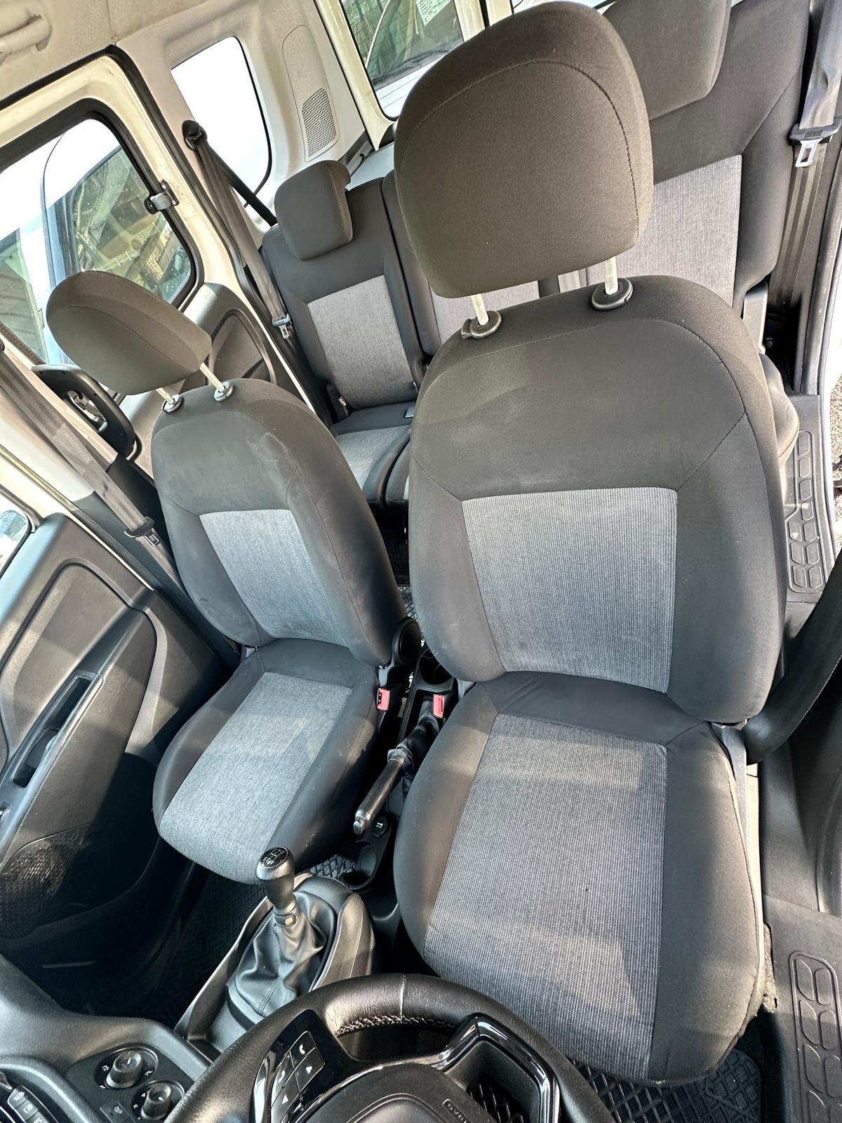Fiat Doblo Doblò 1.3 MJT Lounge 5 POSTI CLIMA MULTIFUNZIONE BLUETOOTH APPLE CAR PLAY NAVI NEO PATENTATI