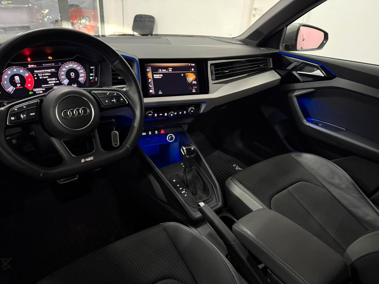 Audi A1 SPB 40 TFSI S tronic line edition