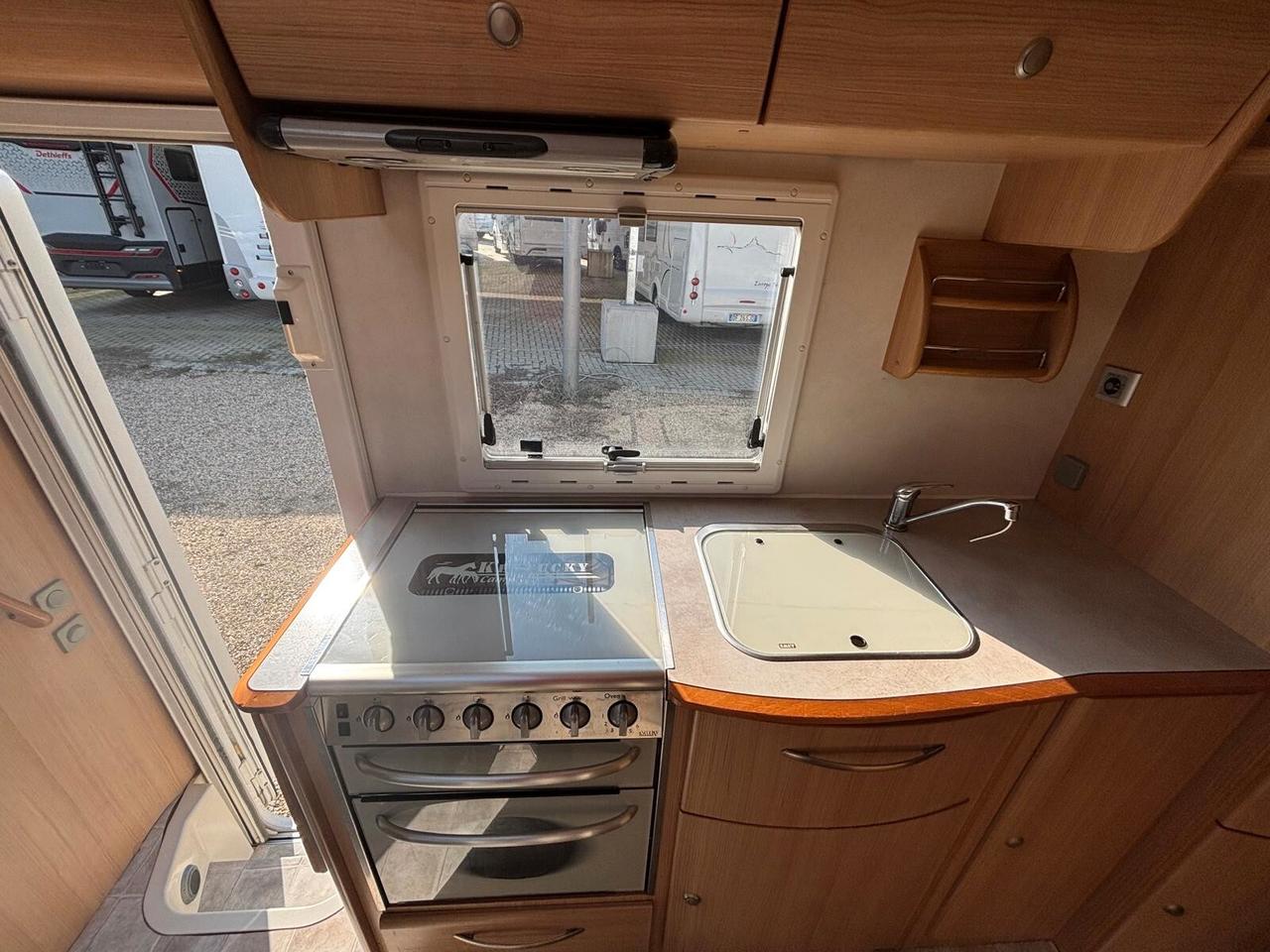 Kentucky Estro 4 G camper