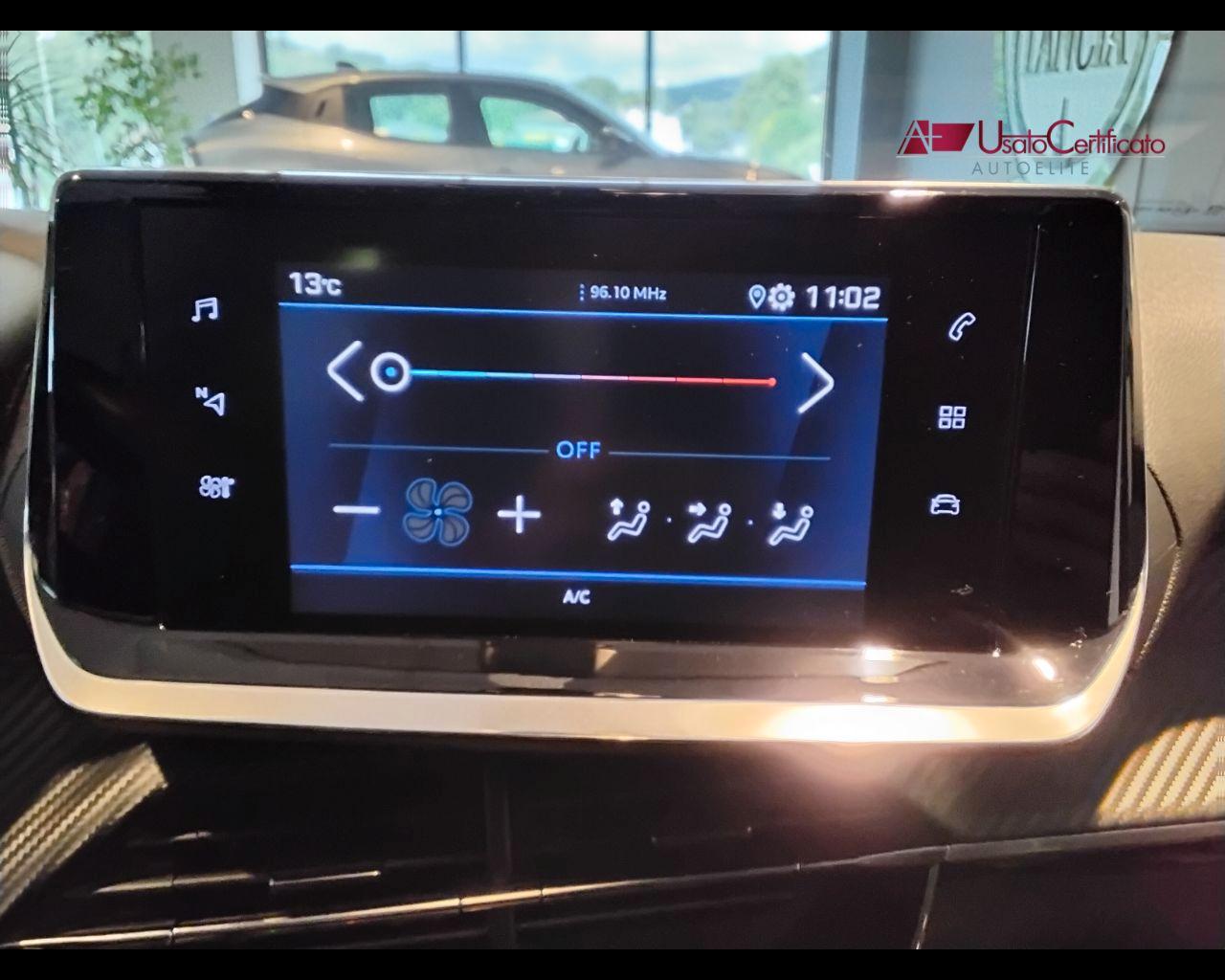 PEUGEOT 2008 BlueHDi 110 S&S Active