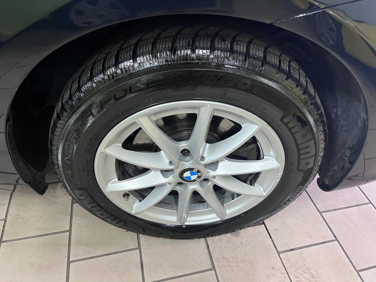 Bmw 2er Active Tourer 218d Luxury full