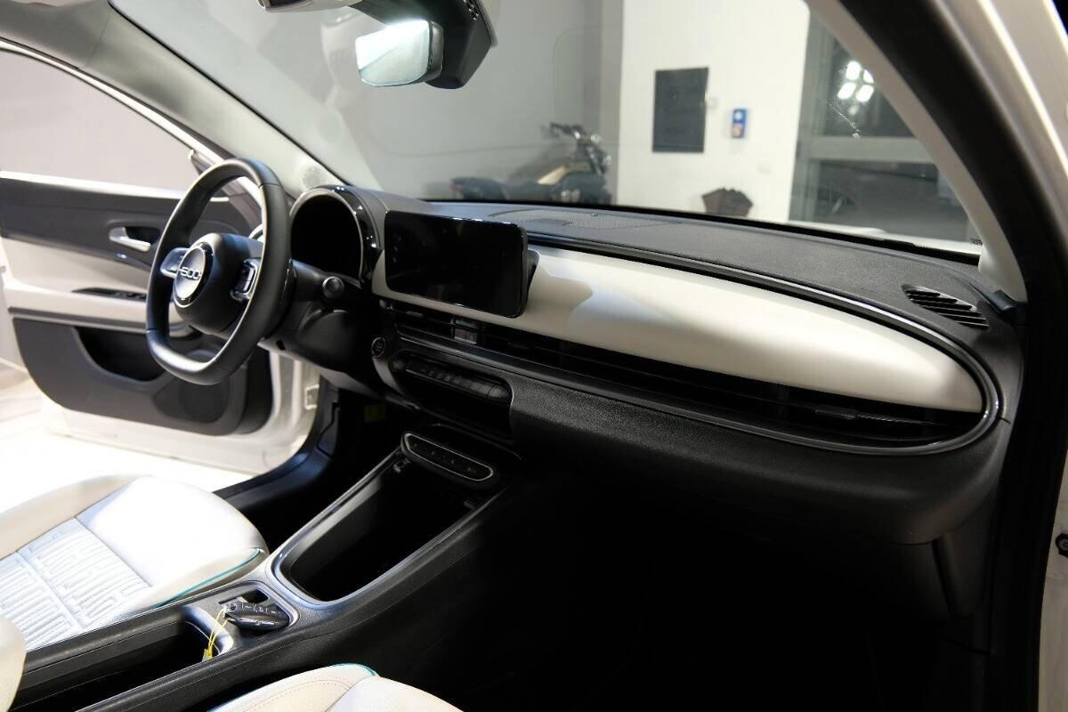 Fiat 600 Hybrid 100 CV DCT MHEV La Prima