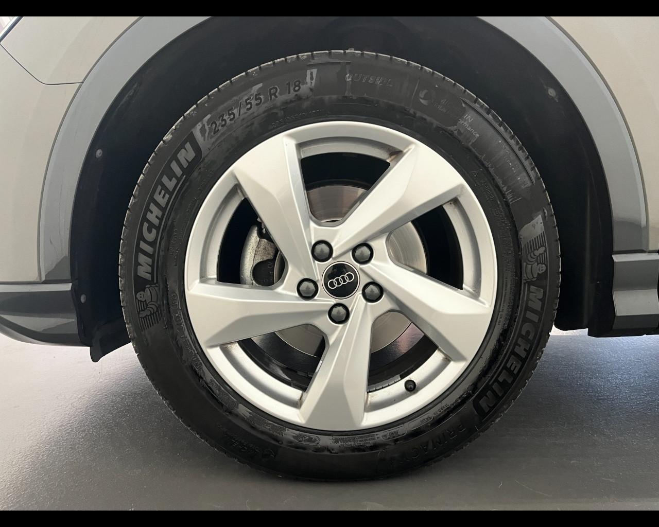 AUDI Q3 35 S-TRONIC BUSINESS ADVANCED