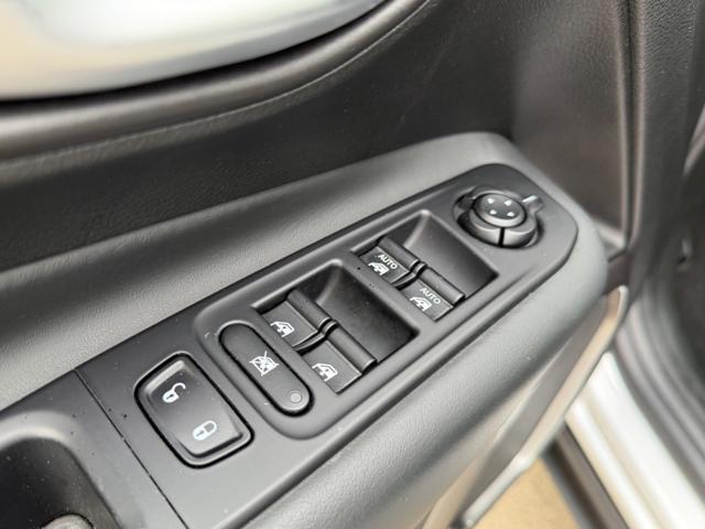 JEEP Renegade LIMITED+RETROCAMERA+2PDC+17''+NAVI+CRUISE ATTIVO