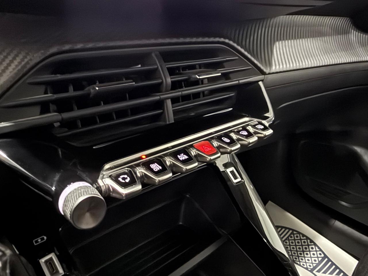 Peugeot 208 BlueHDi 100cv 5P ALLURE NAVI/CARPLAY2022