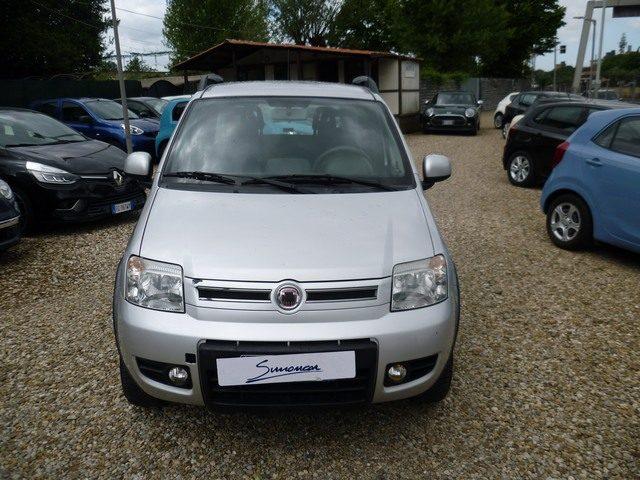 FIAT Panda 1.3 MJT 16V DPF 4x4 Climbing