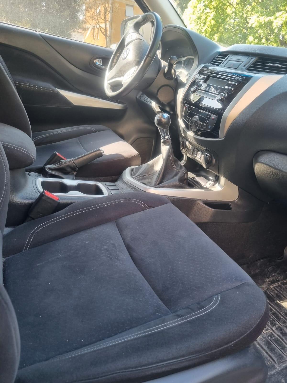 Nissan Navara 2.3 dCi 4WD Double Cab N-Connecta