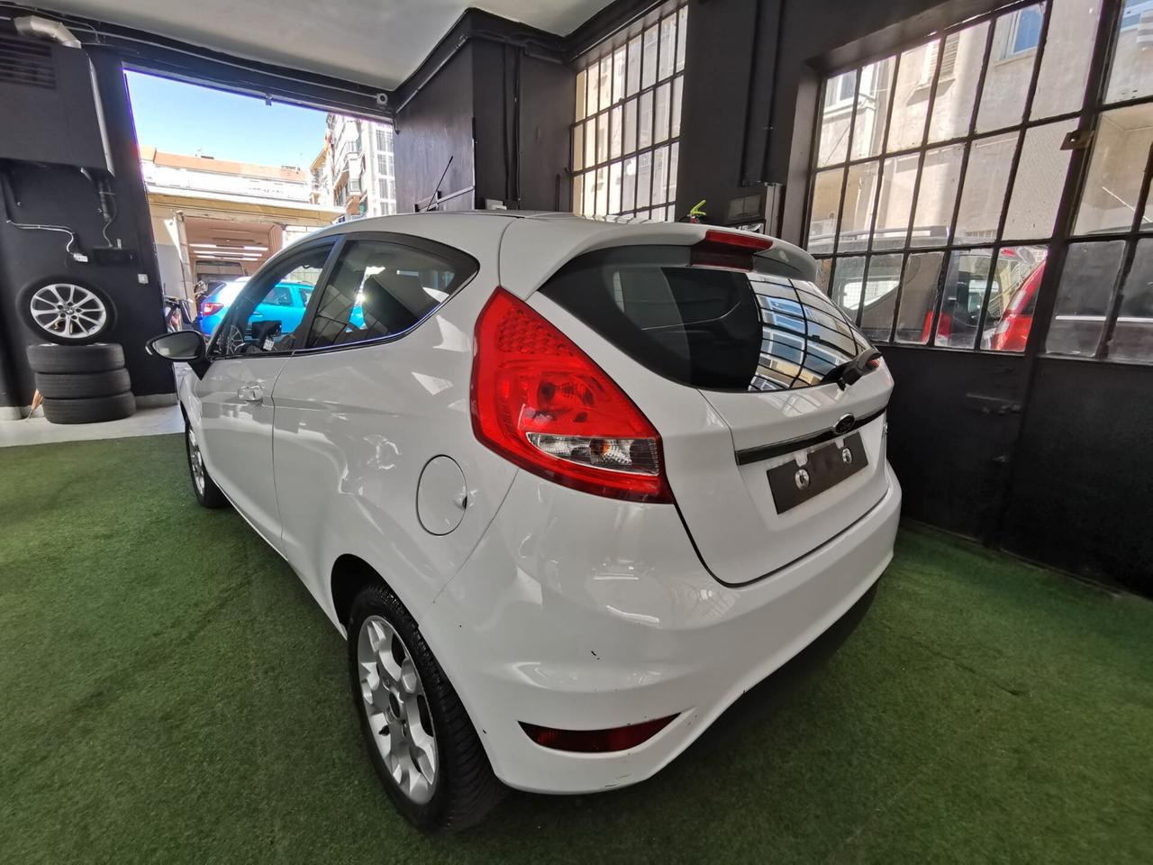 Ford Fiesta 1.4 96CV Titanium GARANZIA 12 MESI