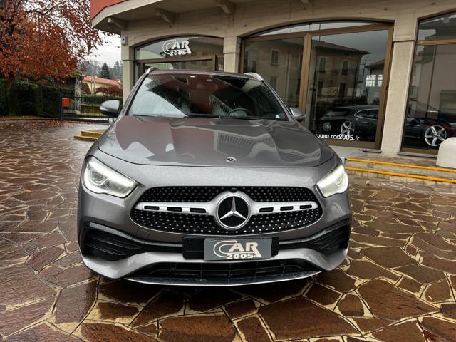 MERCEDES-BENZ GLA 200 Automatic Premium