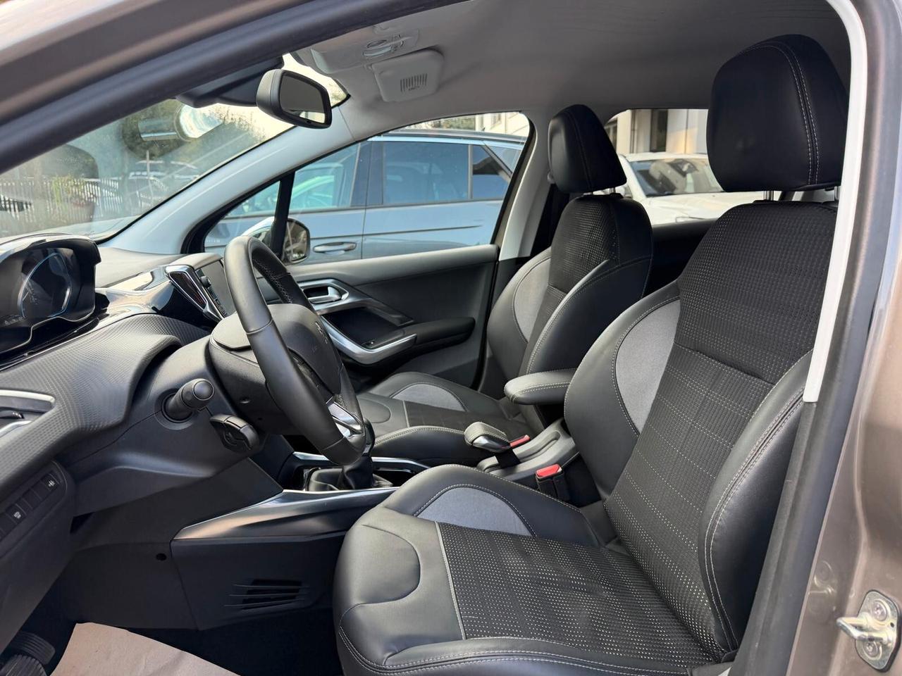 Peugeot 2008 1.6 e-HDi 92 CV Stop&Start Allure