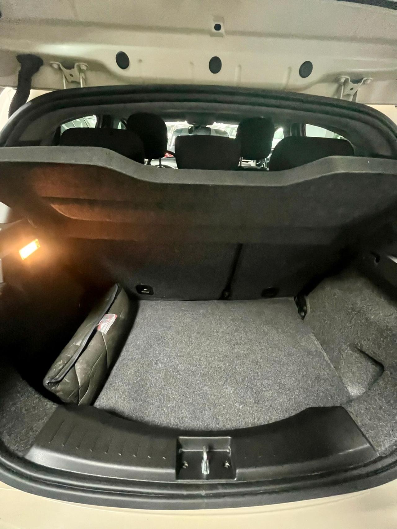 Lancia Ypsilon 1.2 69 CV 5 porte GPL Ecochic Elefantino Blu