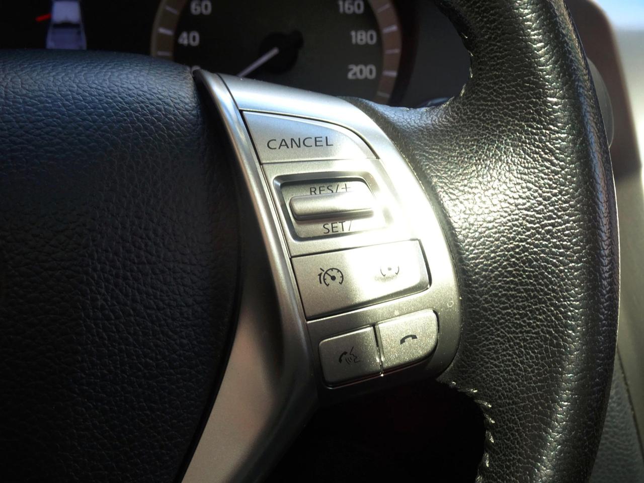 Nissan Navara 2.3 dCi 190 CV 4WD Double Cab N-Guard