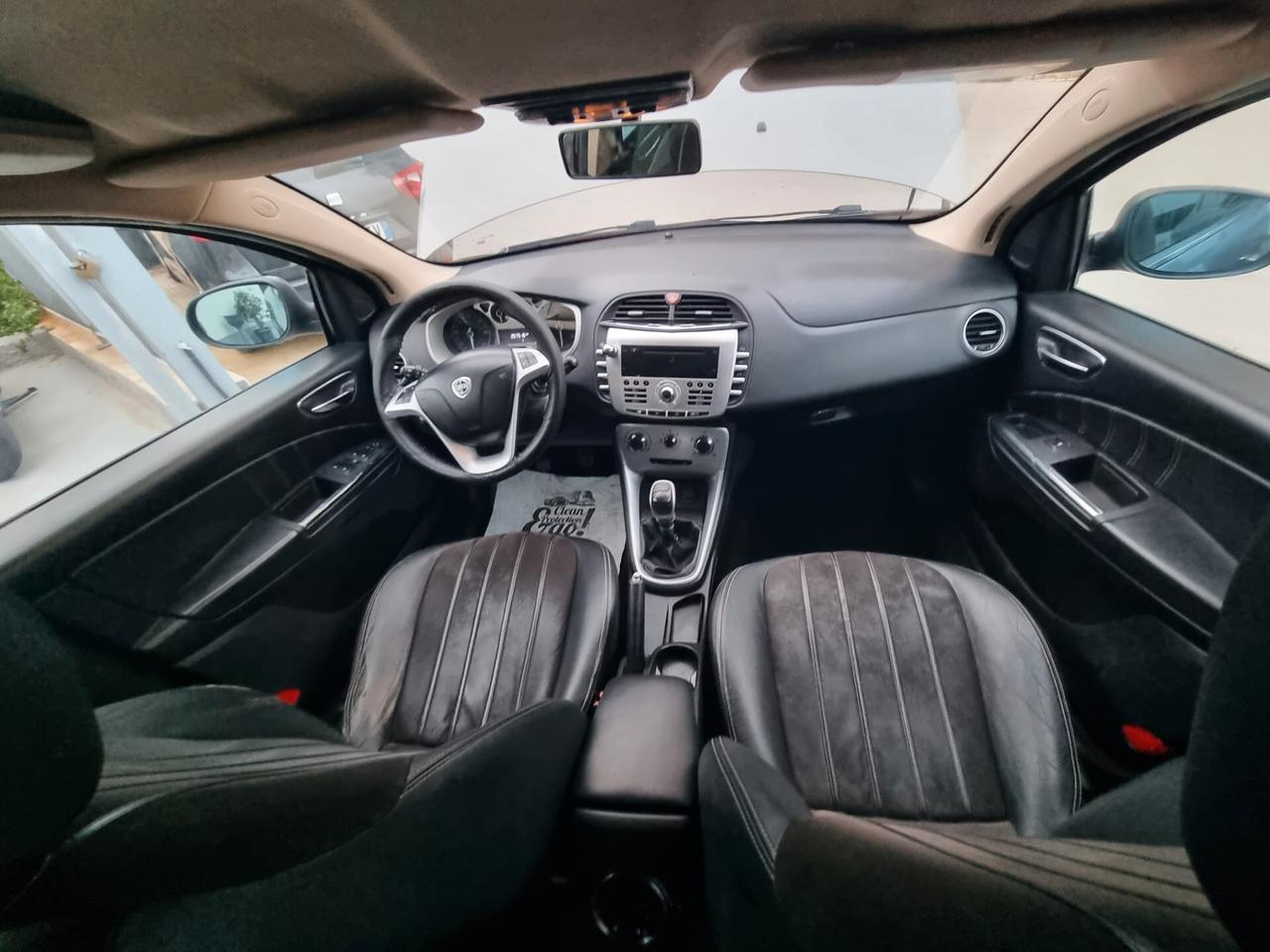 Lancia Delta 1.6 MJT DPF Argento