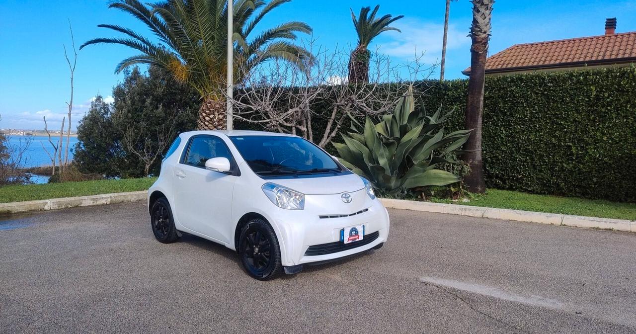 Toyota iQ 1.0 CVT Trend