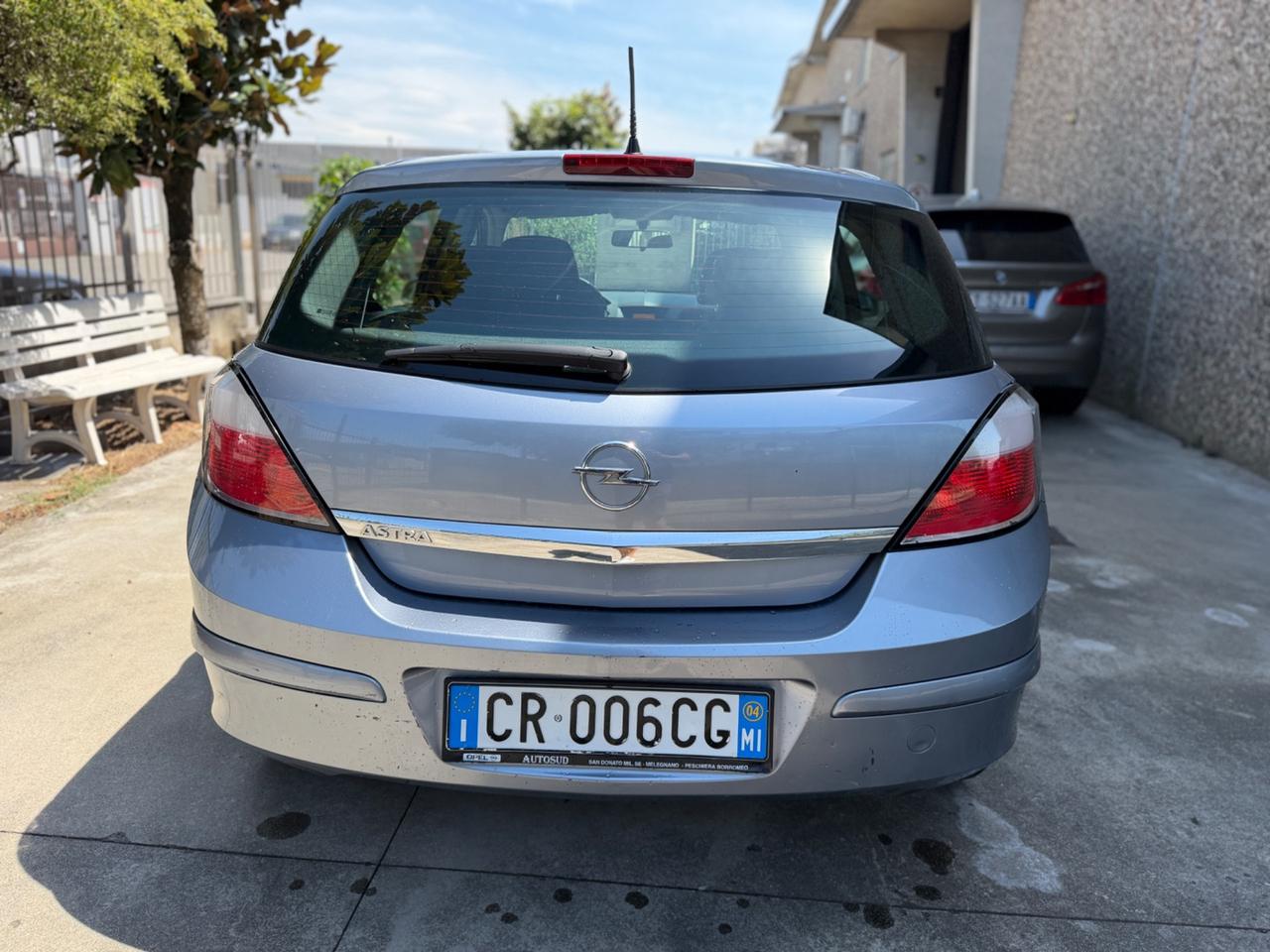 Opel Astra 1.4 16V Twinport 5 porte Enjoy