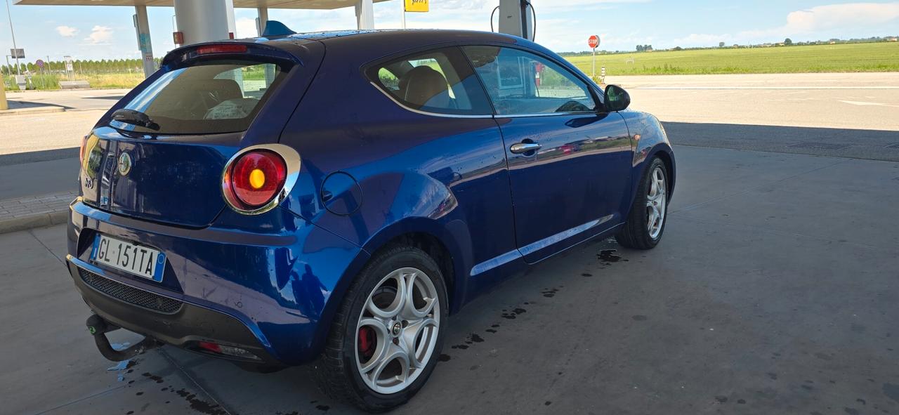 Alfa Romeo MiTo 1.3 JTDm-2 95 CV S&S Distinctive Premium Pack