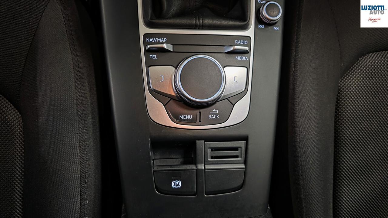 Audi A3 SPORTBACK 1.6 TDI BUSINESS - UNICO PR.