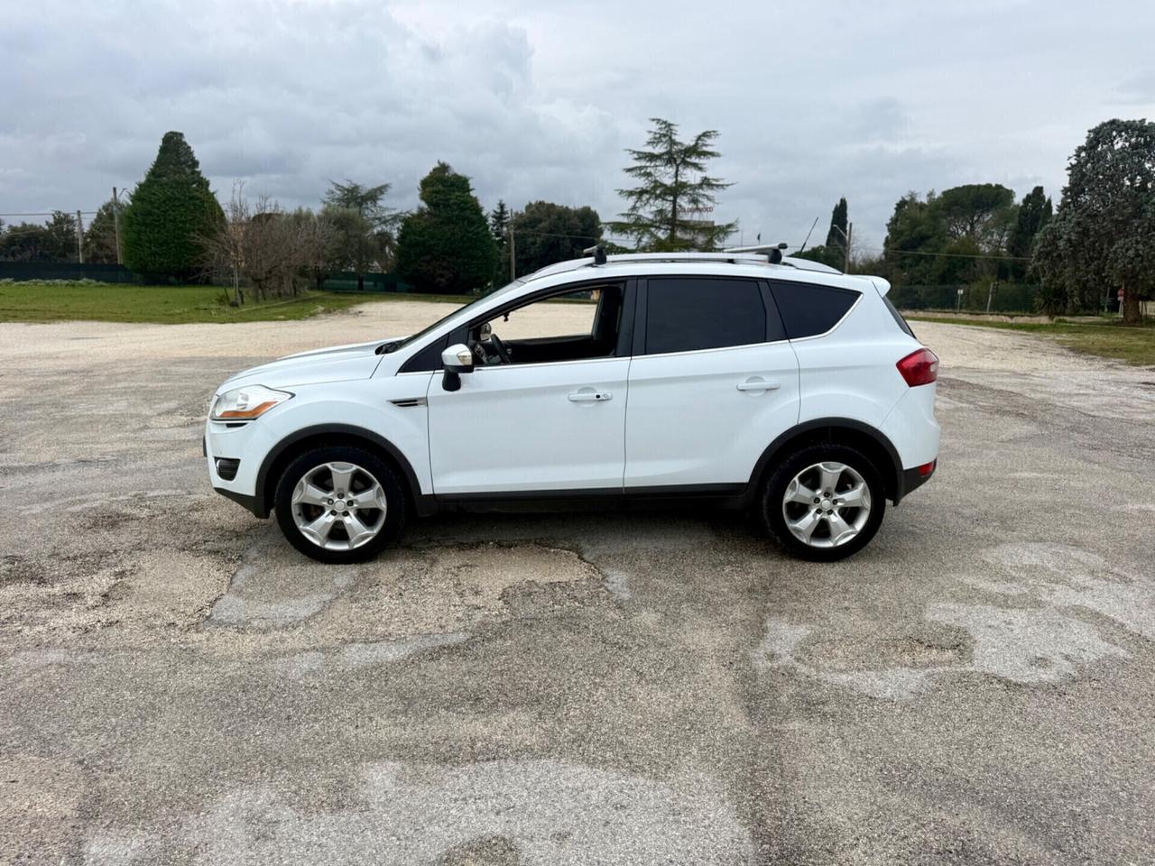 Ford kuga 4x4 titanium 2.0 TDCi neopatentati