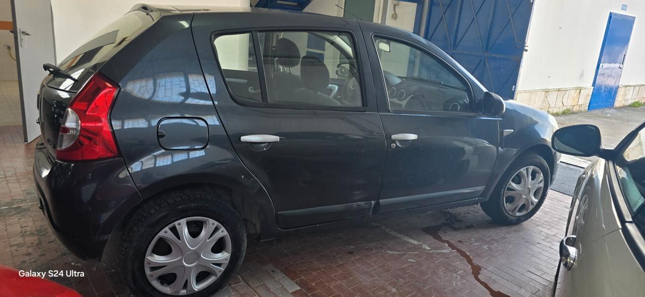 Dacia Sandero 1.4 8V GPL Lauréate