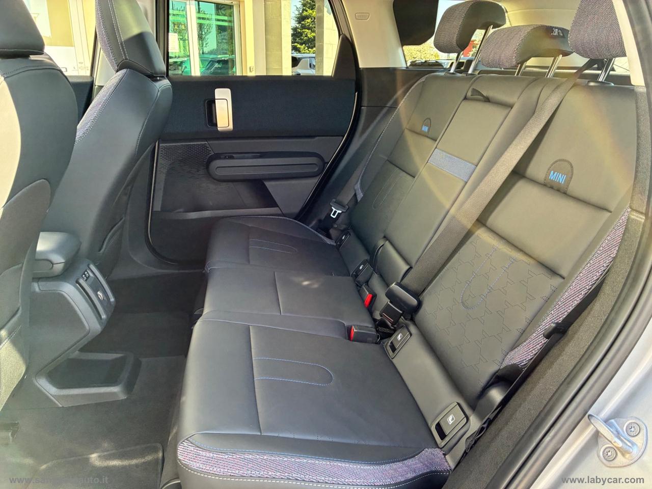 MINI Mini C Favoured Countryman