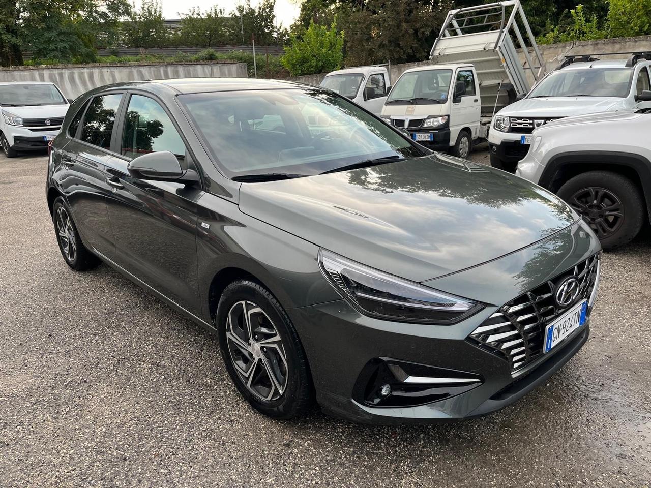 Hyundai i30-5p-1.0 hybrid- full-04/2023