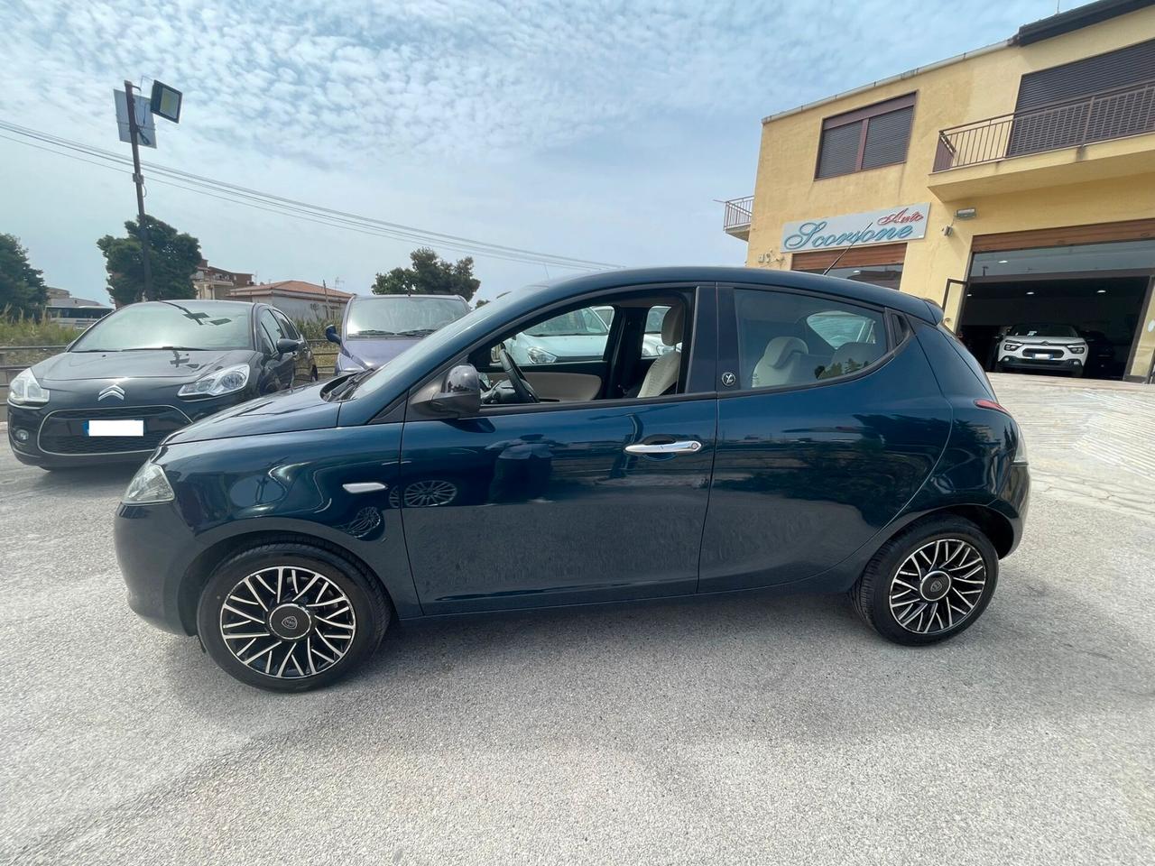 Lancia Ypsilon 1.3 MJT 16V 95 CV 5 porte Platinum