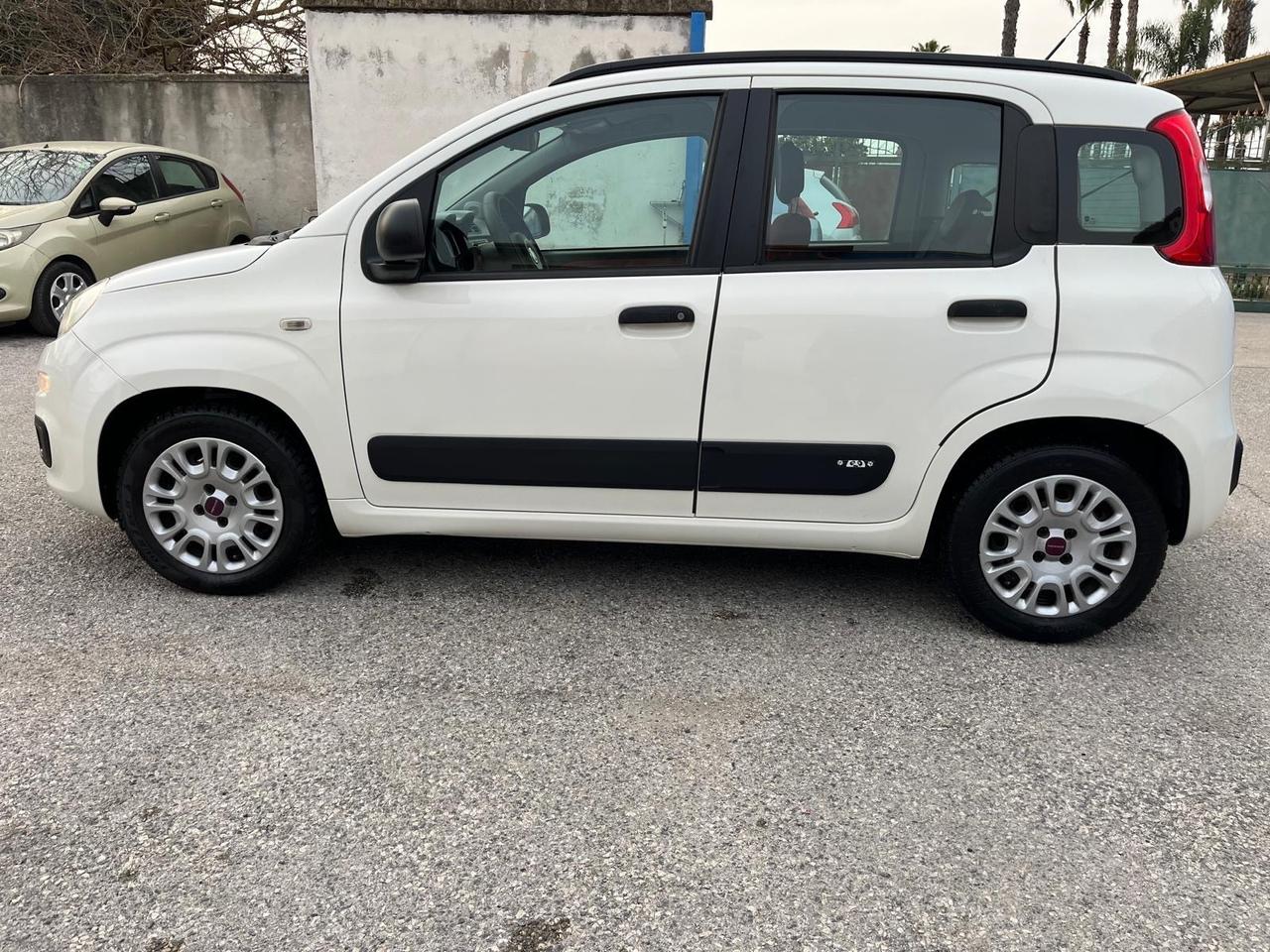 Fiat Panda -1.2 gpl-lounge-full-02/2013