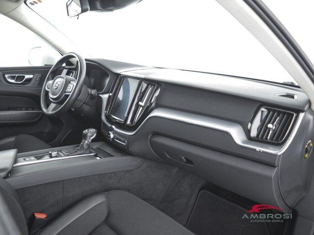 VOLVO XC60 D4 AWD Geartronic Business