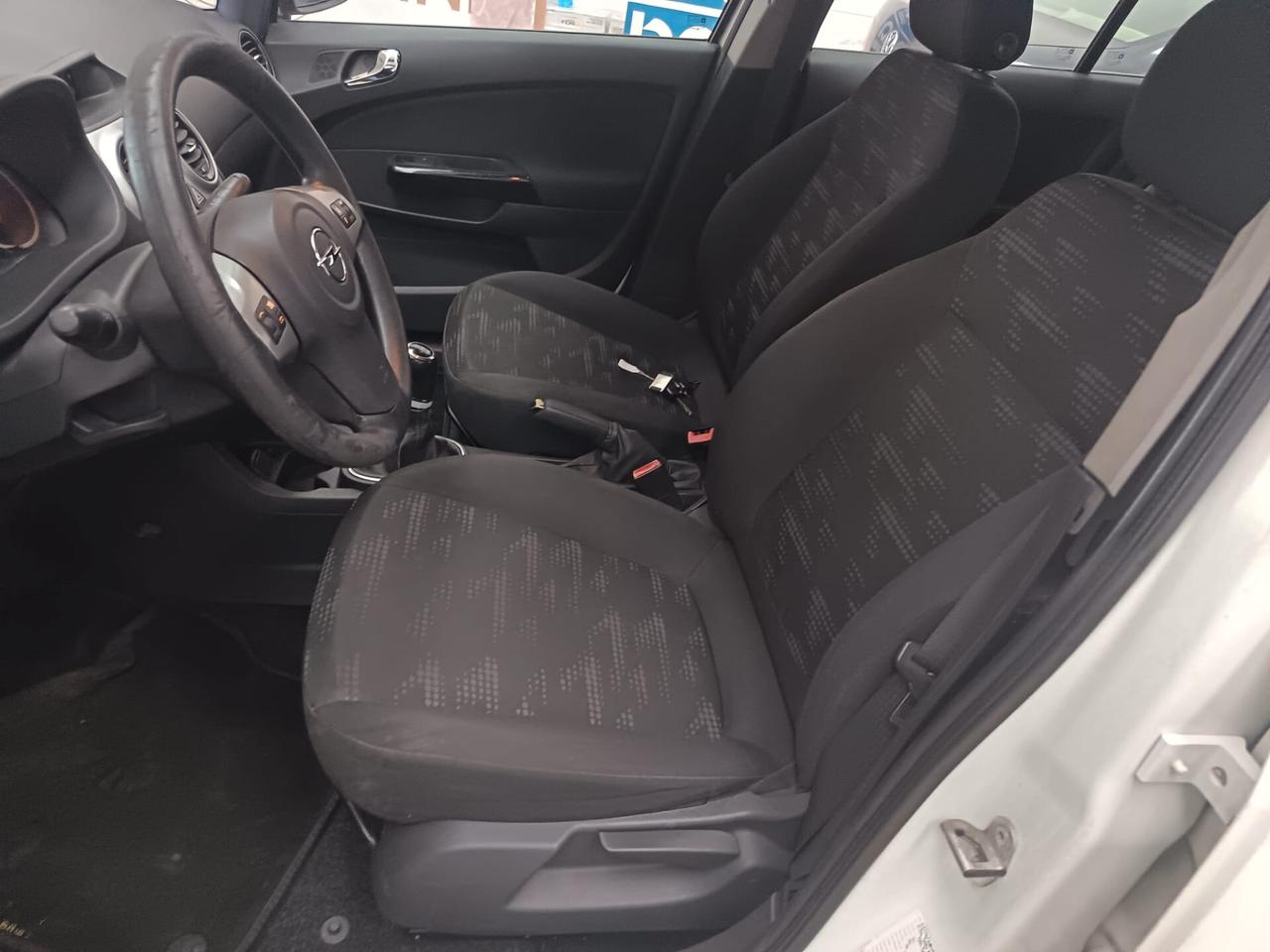 Opel Corsa van 1.3cdti 55kW 12/2013