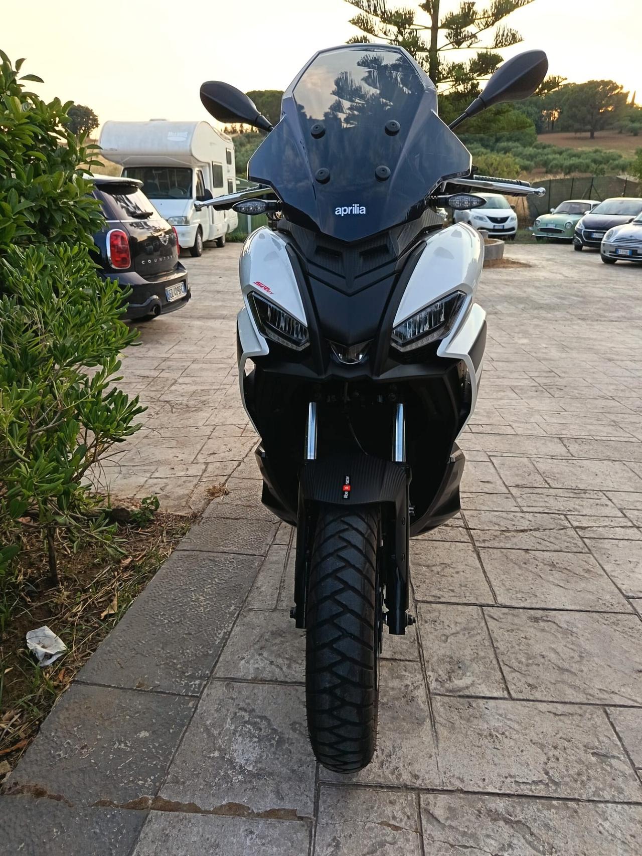 Aprilia SR GT 125