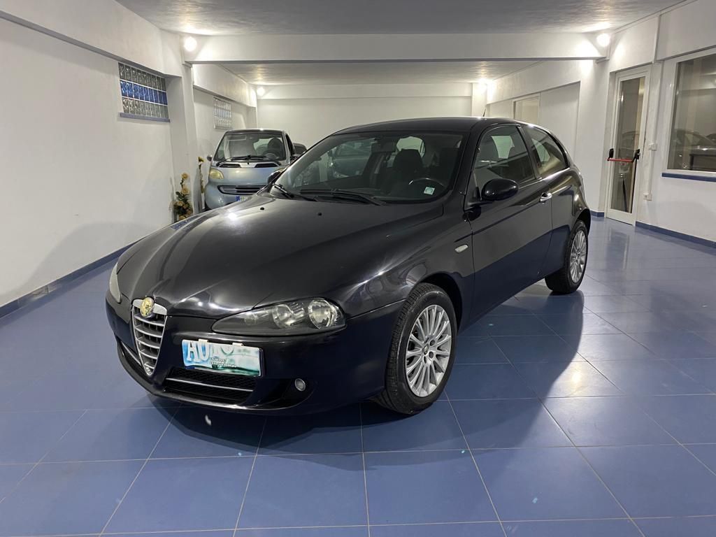 ALFA ROMEO 147 147 1.9 JTD 120CV 5p. Distinctive