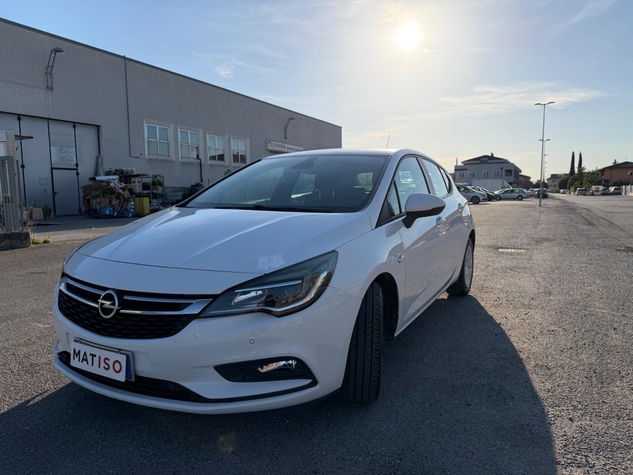 Opel Astra 1.6 CDTi 136CV 12M GARANZIA