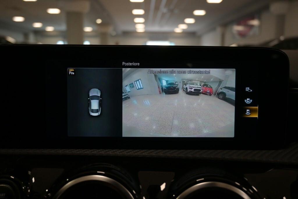 Mercedes-benz CLA 180 180D 116CV AUTOMATIC BUSINESS SOLUTION ( NAVI PREMIUM - PARK ASSISTANT ) CC. 1950