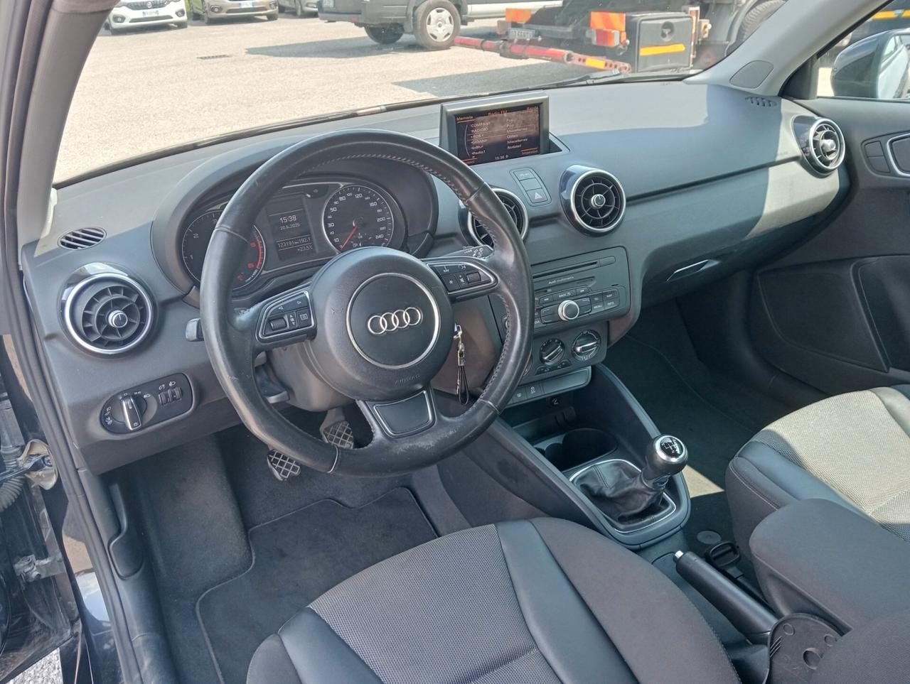 Audi A1 1.6 TDI 105 CV Ambition OK NEOPATENTATI
