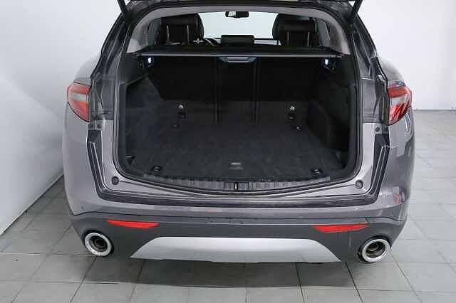 Alfa Romeo Stelvio 2.2 Turbodiesel 180 CV AT8 RWD Super