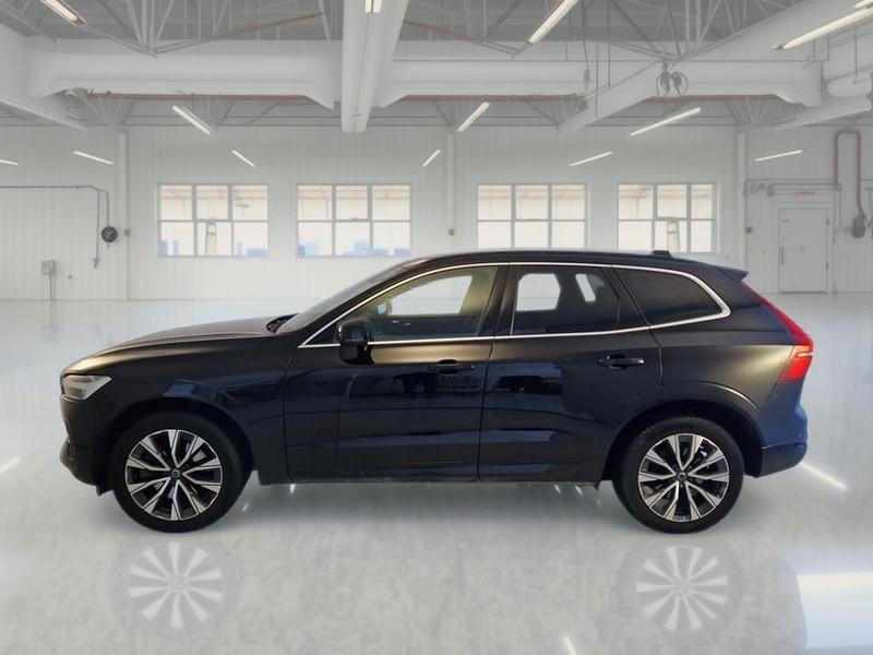 VOLVO XC60 B4 D automatico Momentum Pro