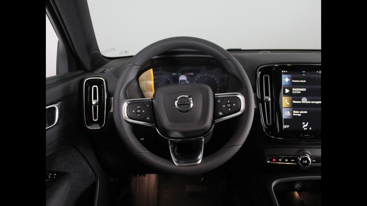 VOLVO XC40 Core T2 AUT