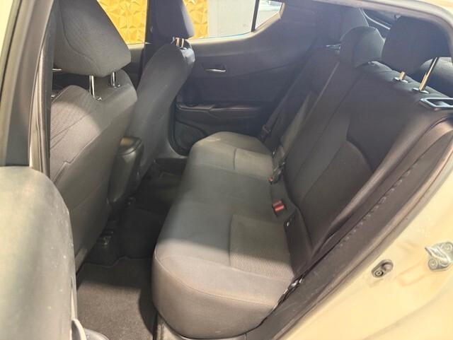Toyota C-HR 1.2 Turbo Business
