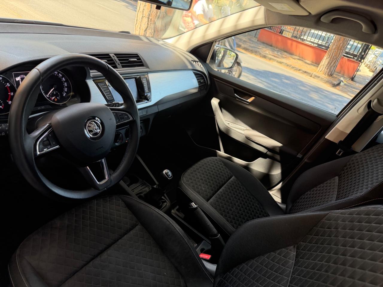 Skoda Fabia 1.0 MPI 60 CV Design Edition