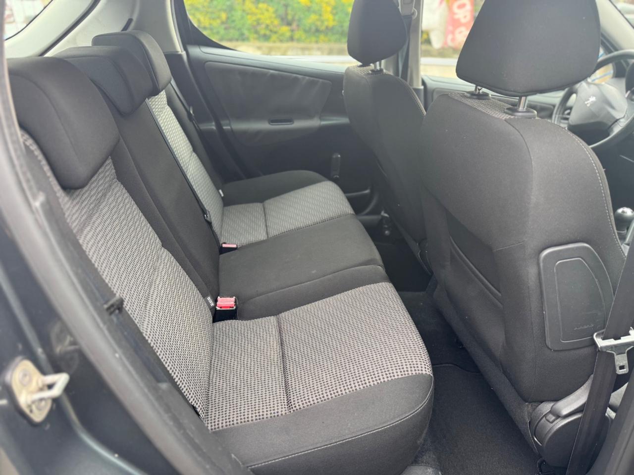 Peugeot 207 1.4 VTi 95CV 5p. X Line 95.000Km