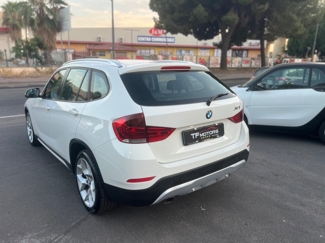 BMW X1 sDrive18d X Line - 12/2013