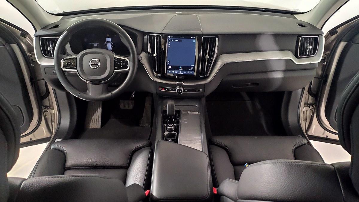 VOLVO Xc60 B4 Mild Hybrid (D) Awd Automatico Plus Dark