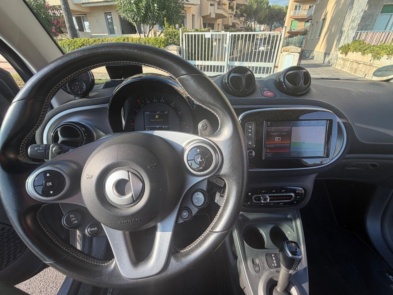Smart ForTwo BRABUS 0.9 Turbo twinamic Xclusive